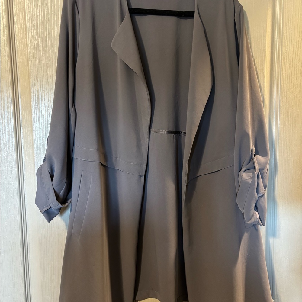 Elegant Gray Women's Blazer